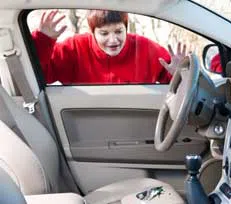 Safe Key Store Sorrento, FL 352-325-7596 - 19-Locked-keys-In-car